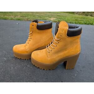 STEVE MADDEN TINDRA Tan Suede Leather Platform Lace up Boots Sz 9 Chunky Bratz